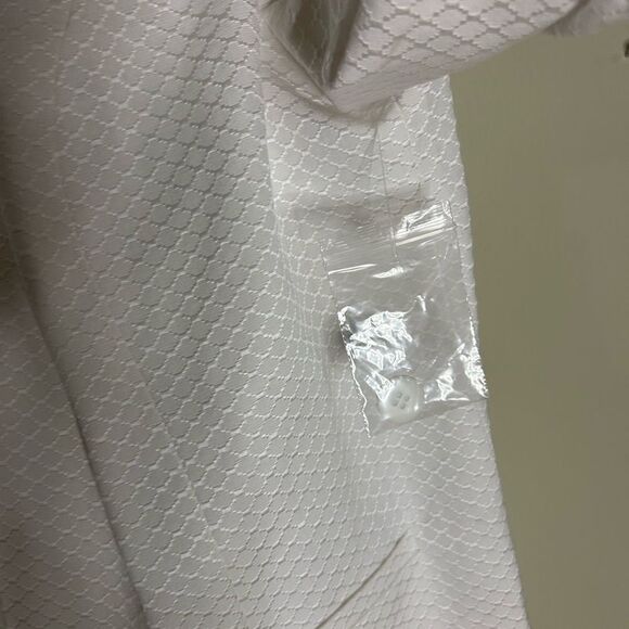 NWOT Liz Baker Career Blazer Ivory Long Sleeve Padded Shoulder Pads Size 18 - Picture 3 of 9